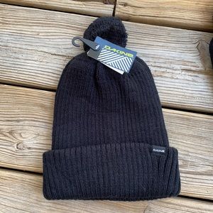 Dakine Women's Nicole Beanie/ Pom Hat- Black